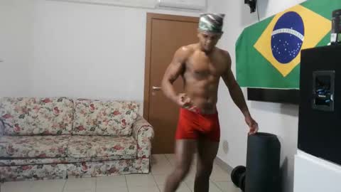 Snapshot of blackkiss_sweet chatting on 10.28.25 blackkiss_sweet online show from 10.28.25