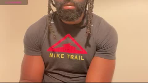 Snapshot of blackmuscles77 chatting on 02.24.26 blackmuscles77 online show from 02.24.26