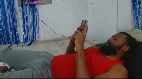 Snapshot of blackmuscles77 chatting on 05.30.26 blackmuscles77 online show from 05.30.26