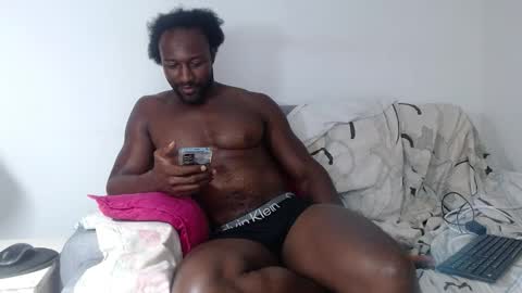 Snapshot of blacknikes chatting on 02.07.26 Twtter 1MikeBeckford Onlyfns beckfordmike online show from 02.07.26