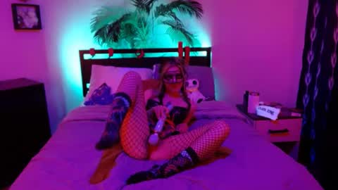 Snapshot of blackrxse chatting on 12.16.24 Roselina online show from 12.16.24