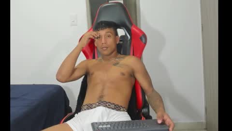 Snapshot of blacksex_boy chatting on 01.15.26 Marlon online show from 01.15.26