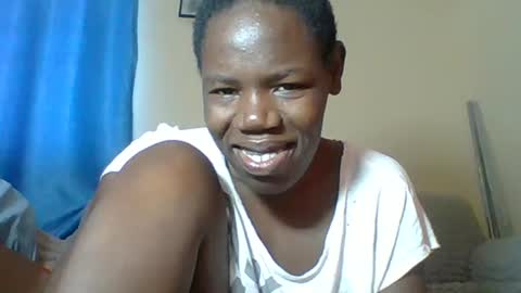 Snapshot of blacksexygal chatting on 07.22.26 SARAH online show from 07.22.26