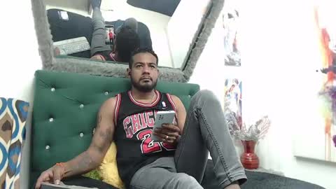 Snapshot of blade_foxx chatting on 01.10.25 Richard online show from 01.10.25