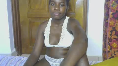 VIVIAN online show from 09.16.25