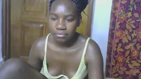 VIVIAN online show from 10.14.25