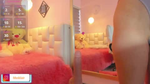 Snapshot of blair_meester chatting on 10.24.25 Blair online show from 10.24.25