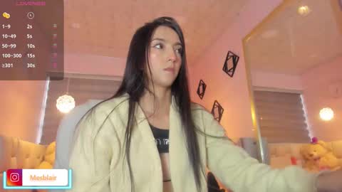 Snapshot of blair_meester chatting on 12.15.25 Blair online show from 12.15.25