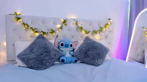 Snapshot of blair_queen chatting on 11.14.25 online show from 11.14.25