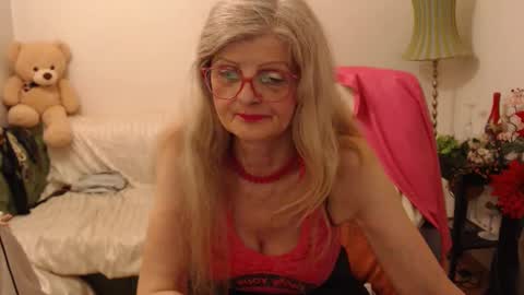 Snapshot of blairfort chatting on 01.25.25 blairfort online show from 01.25.25