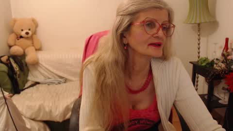 Snapshot of blairfort chatting on 01.26.25 blairfort online show from 01.26.25