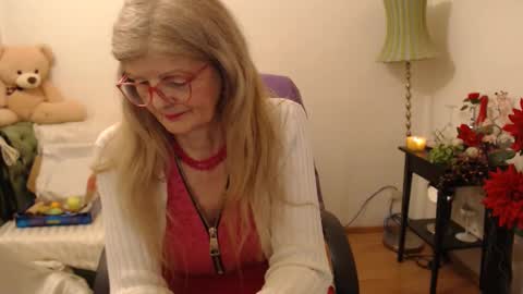 Snapshot of blairfort chatting on 02.19.25 blairfort online show from 02.19.25