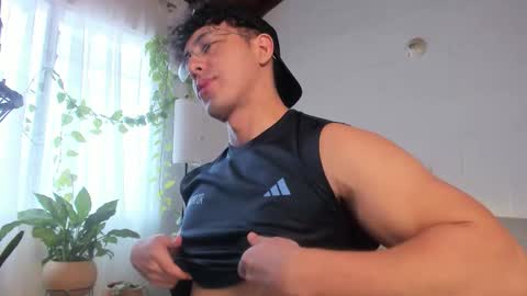 Snapshot of blake_levi chatting on 02.01.26 Blake Levi Independent Model online show from 02.01.26