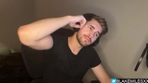 Snapshot of blakemiles2 chatting on 10.12.25 Blake Miles online show from 10.12.25