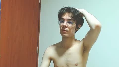 Snapshot of blakeshatter chatting on 03.03.25 blakeshatter online show from 03.03.25