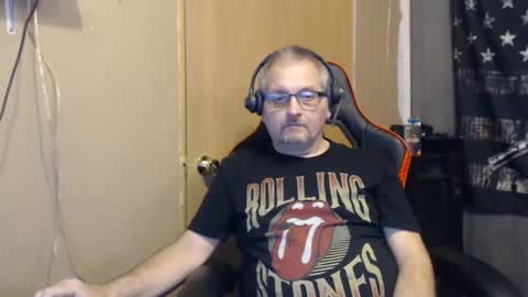 Snapshot of blazingslow chatting on 02.15.26 blazingslow online show from 02.15.26