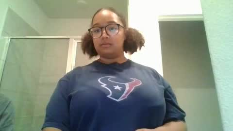Snapshot of blessica_eddieluv6996 chatting on 04.22.26 BLESSICA EDDIE LOVE online show from 04.22.26