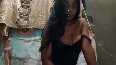 Snapshot of blktulipsxx chatting on 05.07.26 Lola online show from 05.07.26