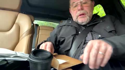 Snapshot of bllyidol chatting on 10.10.25 BlIdoL online show from 10.10.25