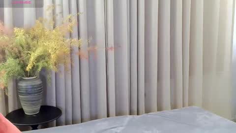 YoYo online show from 01.12.25