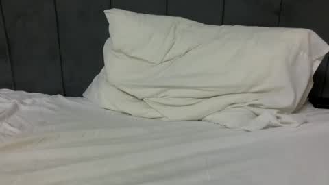 Snapshot of blondas21 chatting on 07.25.26 blondas21 online show from 07.25.26