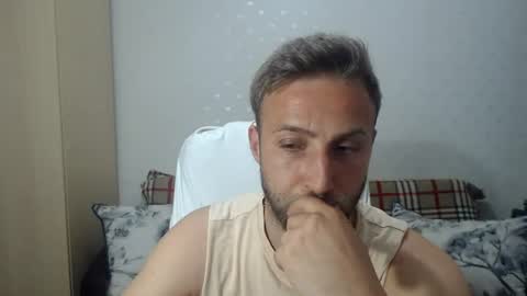Snapshot of blondeagle chatting on 06.18.26 Mr Blond online show from 06.18.26