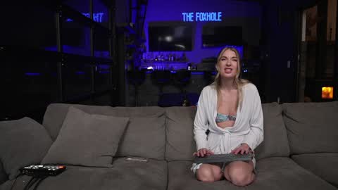 blondefoxsilverfox online show from 01.11.26