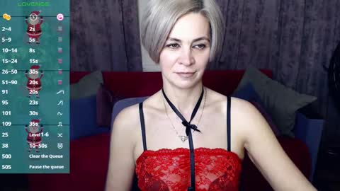 Snapshot of blondemommy_77 chatting on 12.26.24 Lola online show from 12.26.24