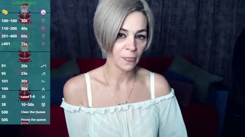 Snapshot of blondemommy_77 chatting on 12.30.24 Lola online show from 12.30.24
