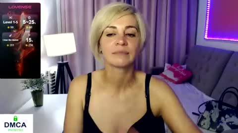 Snapshot of blondemommy_77 chatting on 06.29.26 Lola online show from 06.29.26