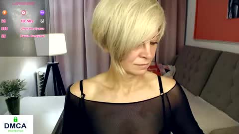 Snapshot of blondemommy_77 chatting on 07.16.26 Lola online show from 07.16.26