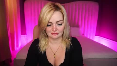Blonde online show from 10.06.25