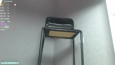 Im Di. I smell naked even when Im dressed. online show from 03.25.26