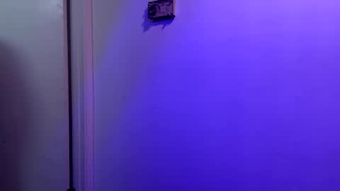 Snapshot of blondieblu89 chatting on 01.28.25 First Time College Boy online show from 01.28.25