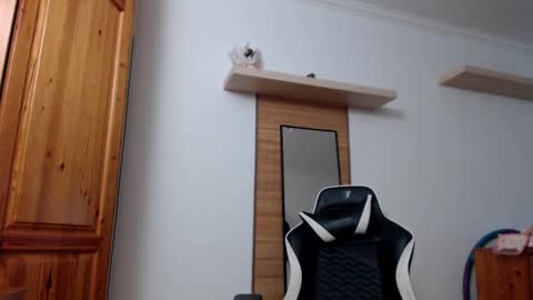 Snapshot of blondyelena chatting on 12.30.24 blondyelena online show from 12.30.24