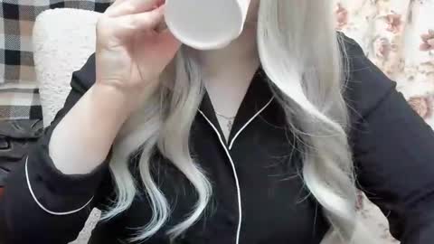 Snapshot of blondymargaret chatting on 03.03.25 blondymargaret online show from 03.03.25