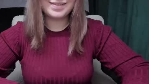 Snapshot of blondymargaret chatting on 11.23.25 blondymargaret online show from 11.23.25