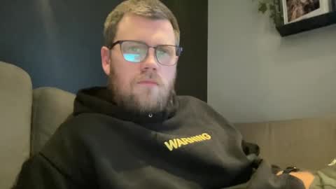 Snapshot of bloodbank23 chatting on 12.05.24 Thomas online show from 12.05.24