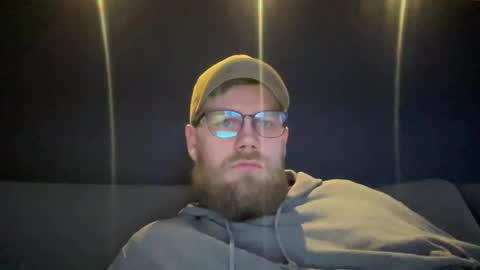 Snapshot of bloodbank23 chatting on 02.19.25 Thomas online show from 02.19.25