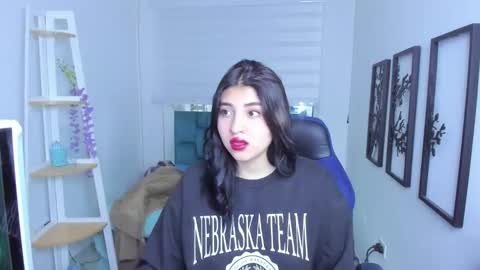 Snapshot of bloom_flower1 chatting on 12.14.25 bloom_flower1 online show from 12.14.25