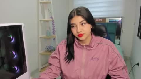 Snapshot of bloom_flower1 chatting on 01.12.26 bloom_flower1 online show from 01.12.26