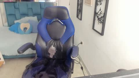 Snapshot of bloom_winxx chatting on 02.27.26 bloom_winxx online show from 02.27.26