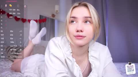 Snapshot of blue_bow chatting on 02.26.26 Adeline online show from 02.26.26