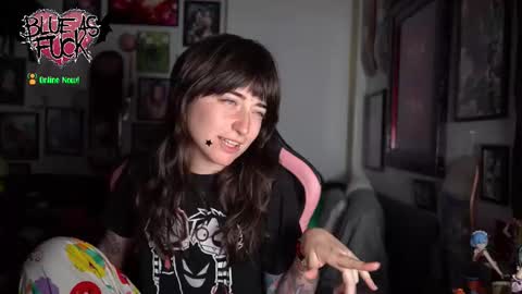 Blue online show from 11.04.25