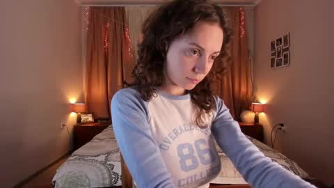 Elisa online show from 02.01.25