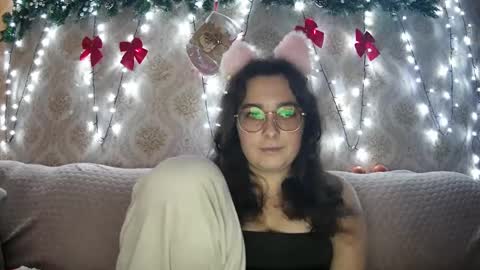 Snapshot of bluebutterfly_69 chatting on 12.08.24 your playful butterfly online show from 12.08.24