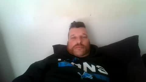 Snapshot of bluedemoneyes1986 chatting on 02.19.25 bluedemoneyes1986 online show from 02.19.25