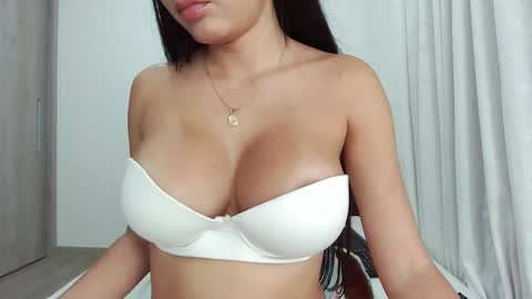 bluediamond_ online show from 02.26.25