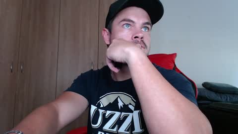 blueeyeboy0 online show from 01.06.25