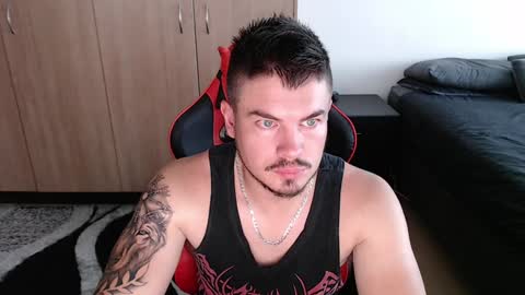 blueeyeboy0 online show from 01.18.25